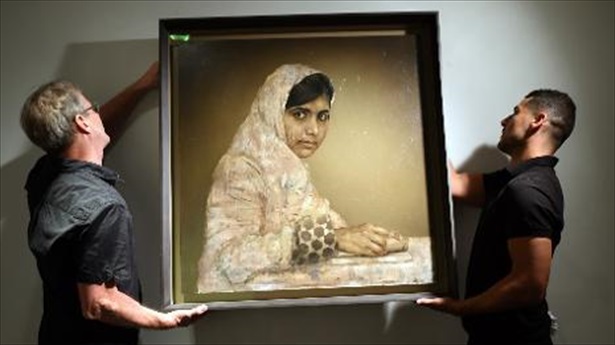 Portretul pakistanezei Malala ,,Fată citind” a urcat la $ 102,500